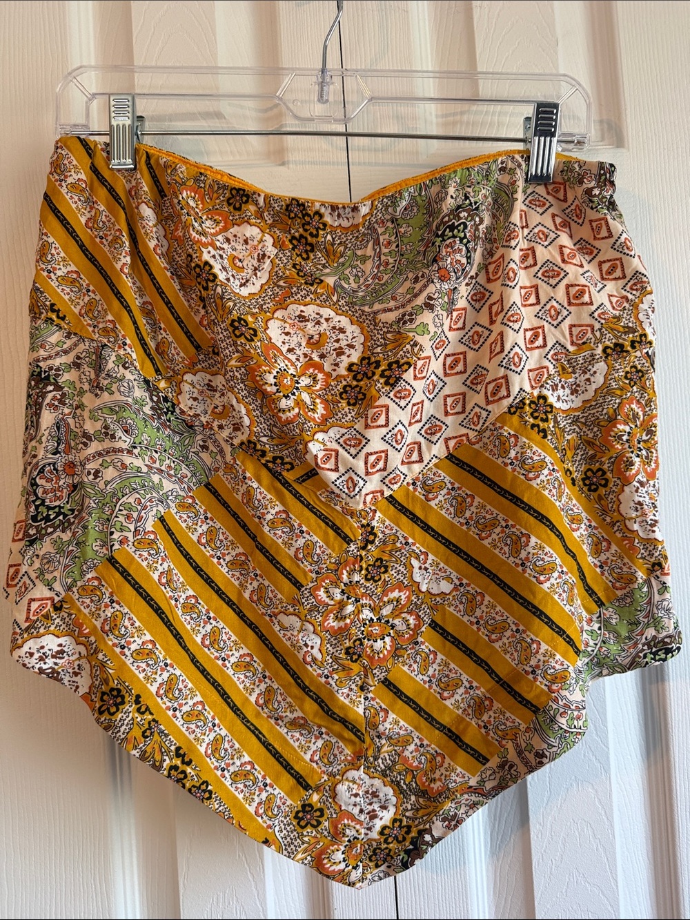 NWOT NATURAL LIFE handkerchief bandanna style sleeveless top Large New!